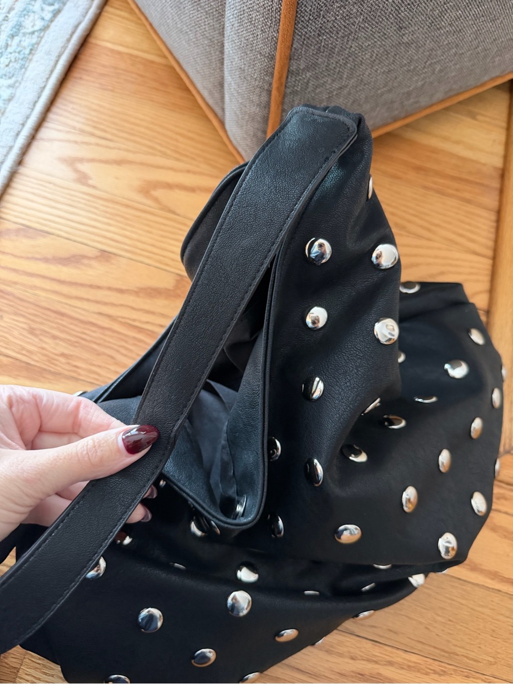 Black Studded Shoulder Bag – Chic Everyday Tote - Picture 3 of 5